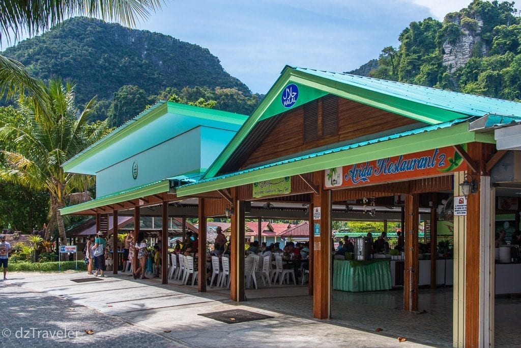 Tonsai Beach in Koh Phi Phi Don