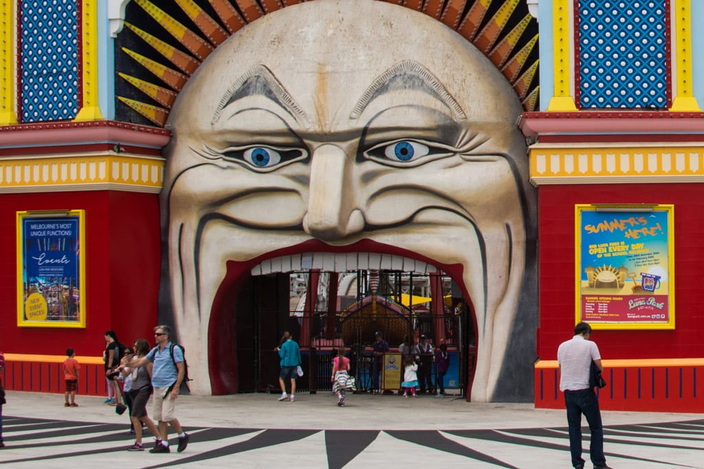 Luna Park in St Kilda||||||A View from St. Kilda Beach||Boardwalk along the St. Kilda Beach||Melbourne Tram