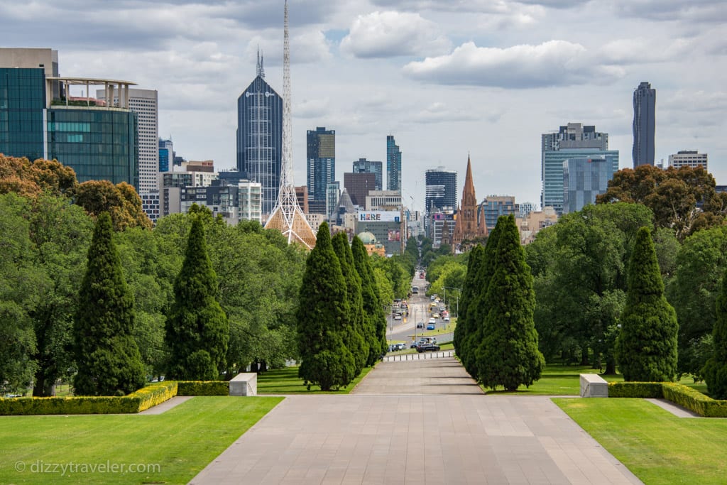The Shrine of Remembrance||||Inside the Shrine of Remembrance|Inside The Shrine of Remembrance|Brave Solders who fought to defend the country|Exhibits inside the Shrine of Remembrance