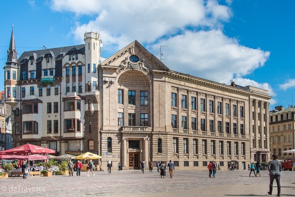 Ratslaukums Square, Riga