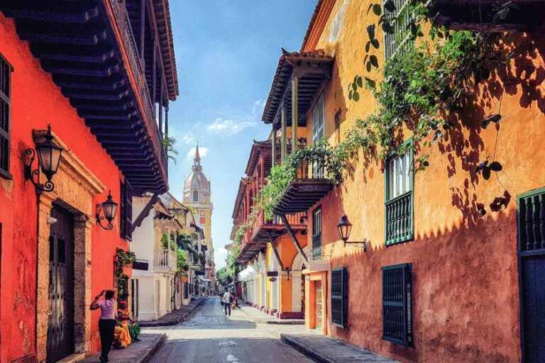 City scene in Cartagena